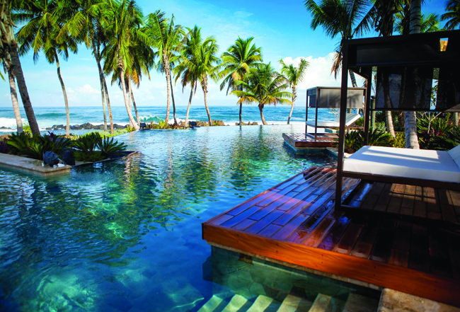 Top 10 Resorts Around the World