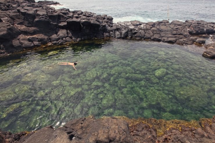 Amazing Swim in a Natural Pool of Queen's Bath, Hawaii