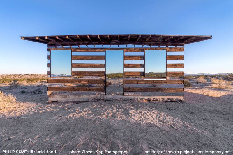 Lucid Stead – a Stunning Mirror House in the Californian Desert, USA