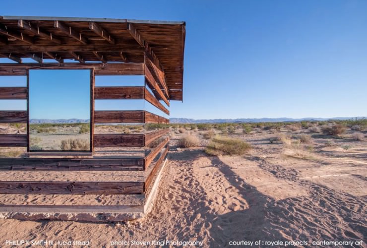 Lucid Stead – a Stunning Mirror House in the Desert, California, USA