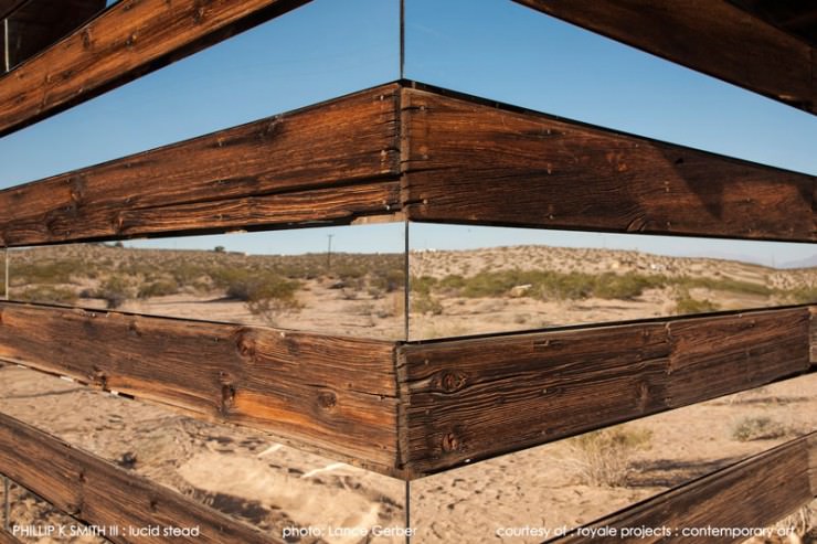 Lucid Stead – a Stunning Mirror House in the Desert, California, USA