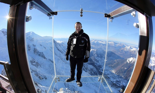 Step Into the Void – a Breathtaking Glass Skywalk in the Alps, France