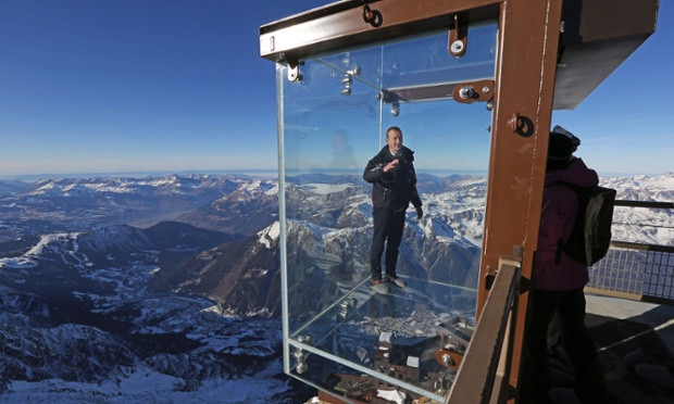 Step Into the Void – a Breathtaking Glass Skywalk in the Alps, France