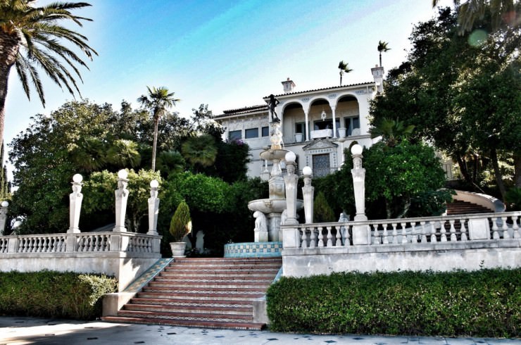 Visit the Stunningly Luxurious Hearst Castle in California, USA