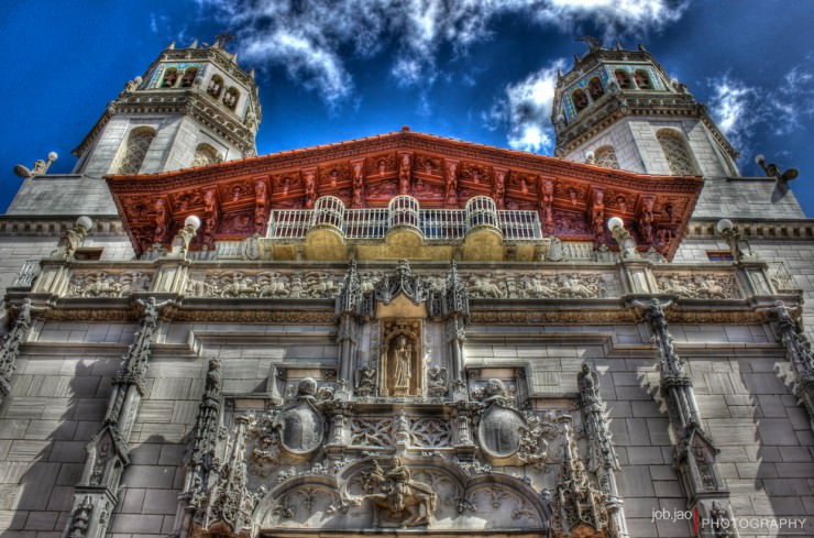 Visit the Stunningly Luxurious Hearst Castle in California, USA