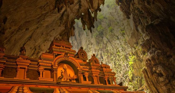 یک زیارت به غارهای باتوایی مقدس، مالزی