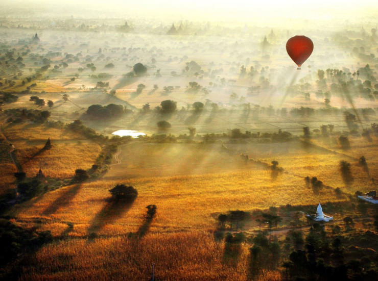 Top 10 Hot Air Ballooning-bagan-Photo by Navalarp Teratanatorn