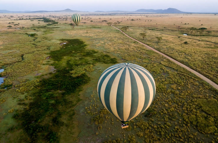 Top 10 Hot Air Ballooning-serengeti-Photo by Damien Tachoires