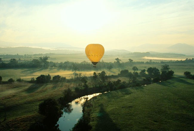 Top 10 Hot Air Ballooning-yarra5