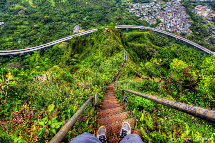 Top Things to See and Do in Hawaii-Stairs-Photo by Myk Salonga