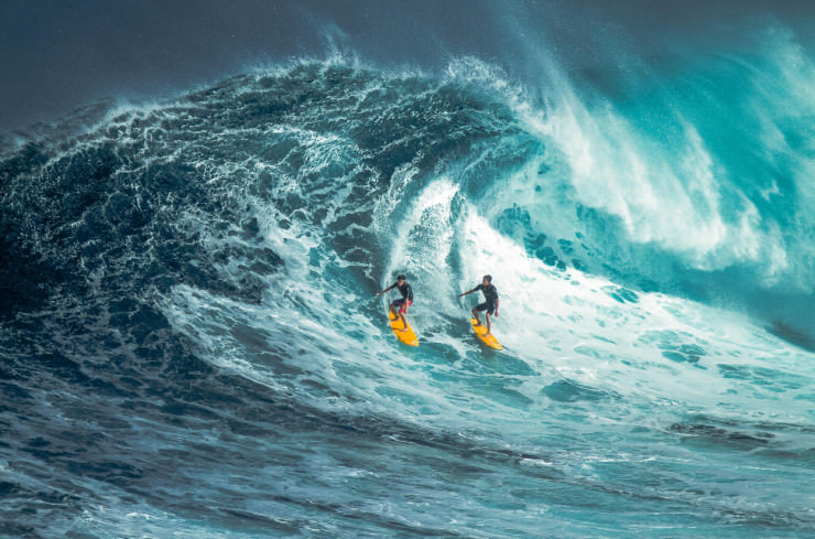 Top Things to See and Do in Hawaii-Surf-Photo by s e n s o r p i x e l