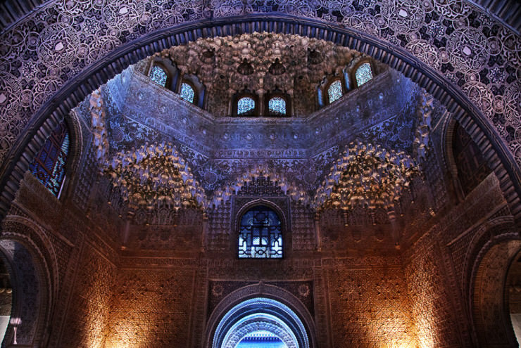 Top 10 Arabic Architecture-Alhambra-Photo by Romain Matteï