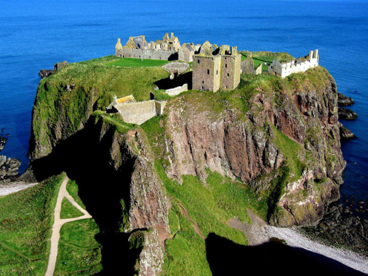 Top Castles-Dunnottar