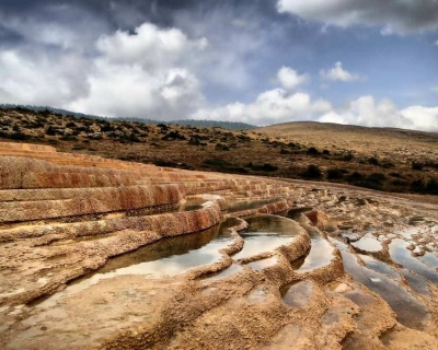 Badab-e Surt – Striking Terraced Hot Springs in Iran