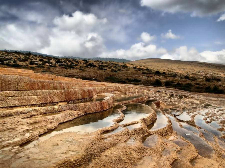 Badab-e Surt – Striking Terraced Hot Springs in Iran