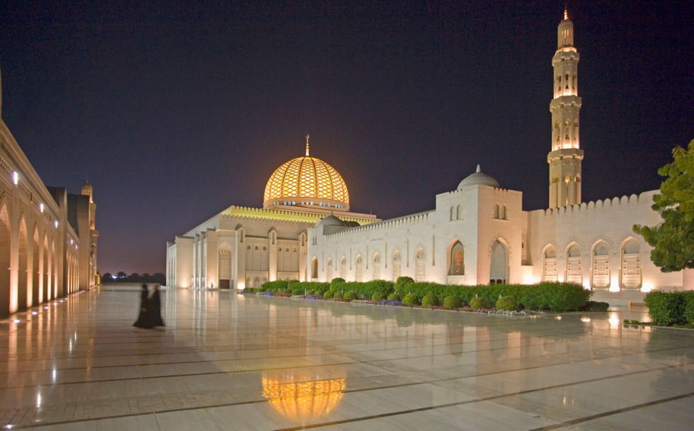 visit mosque oman