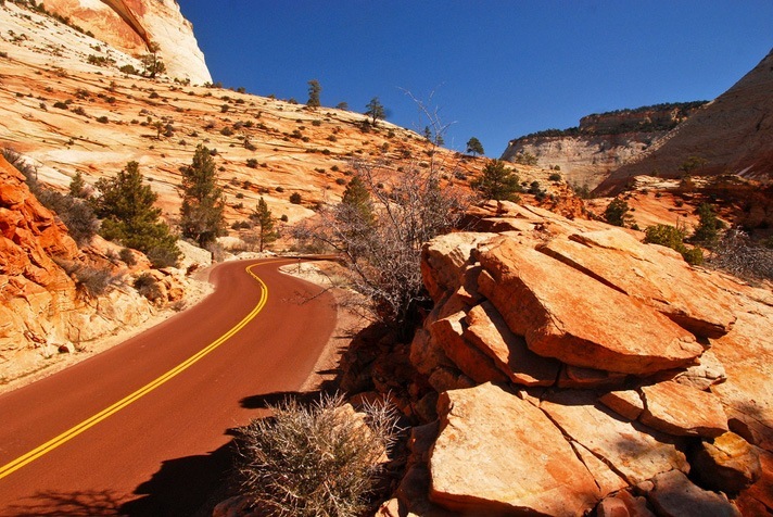 Top 10 Zion-Highway-Photo by Omar Brenes