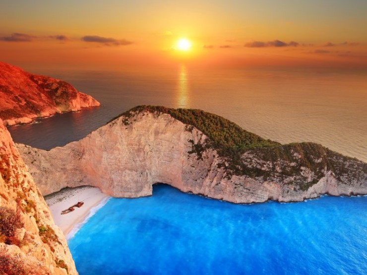 Top Deserted Places-Navagio