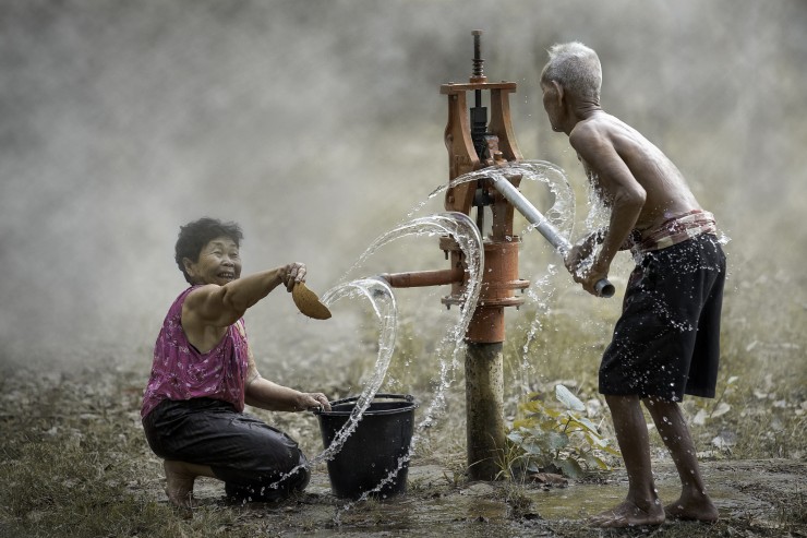 Songkran Festival by Sangkhom Hungkhunthod