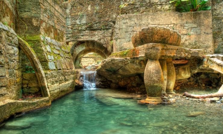 Top Mexico-Las Pozas-Photo by Robert Lautrec