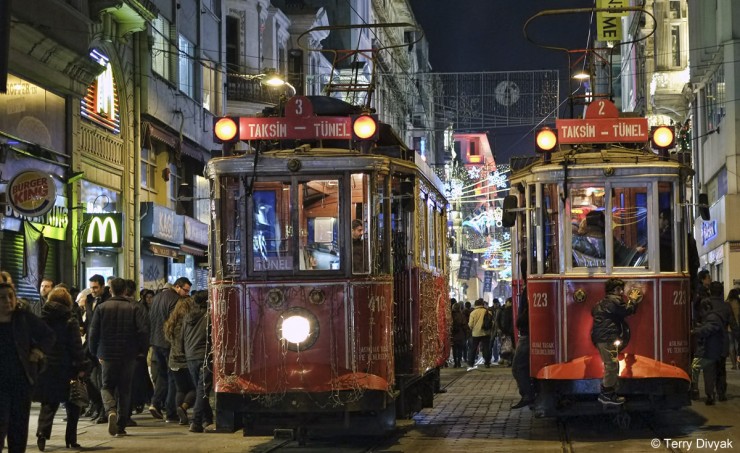 Top Trolley-Istanbul-Photo by Terry Divyak