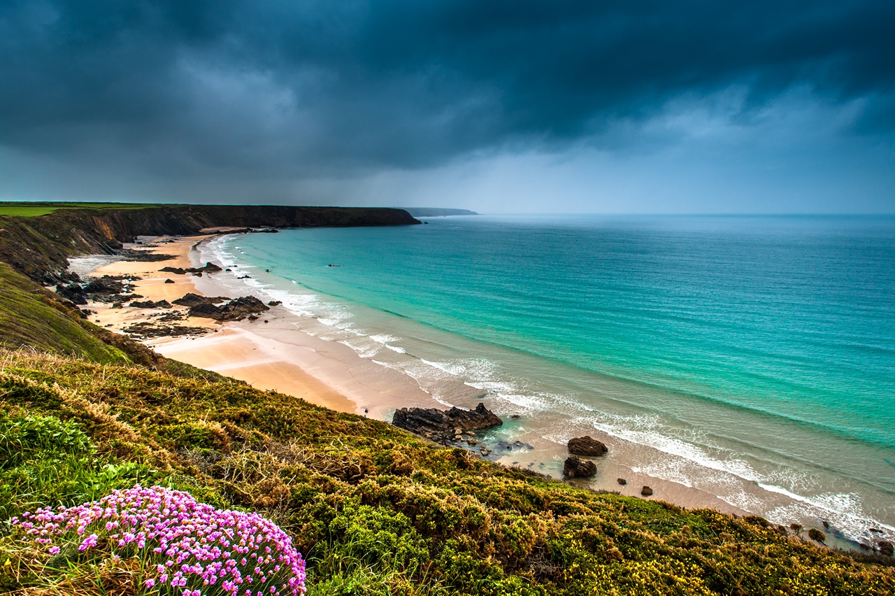 Top 10 Unexpectedly Clear Waters in the UK Places To See In Your Lifetime