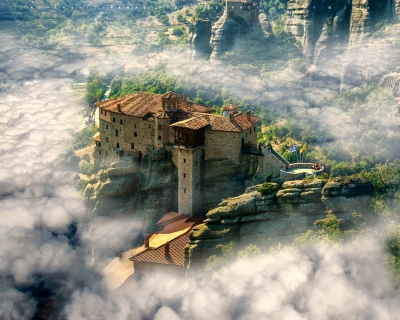 Top 10 Towns Embedded in the Mountains