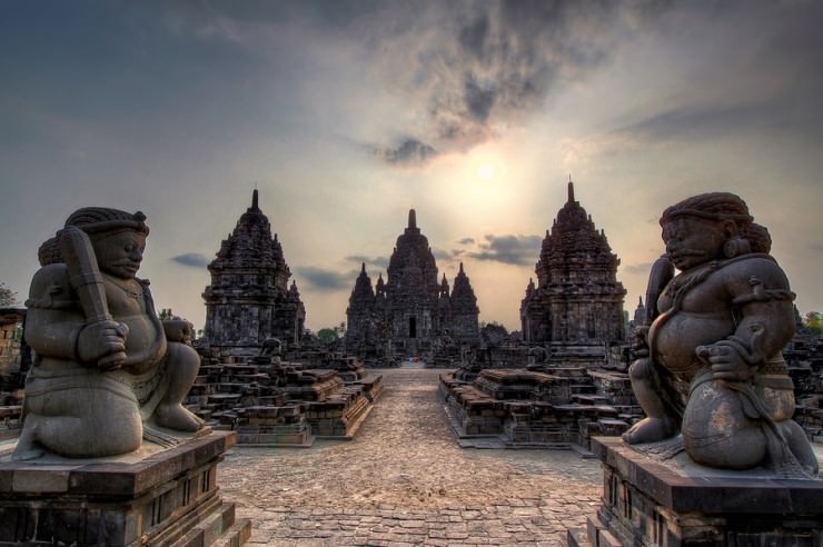 prambanan-Photo by Feriansyah Pz