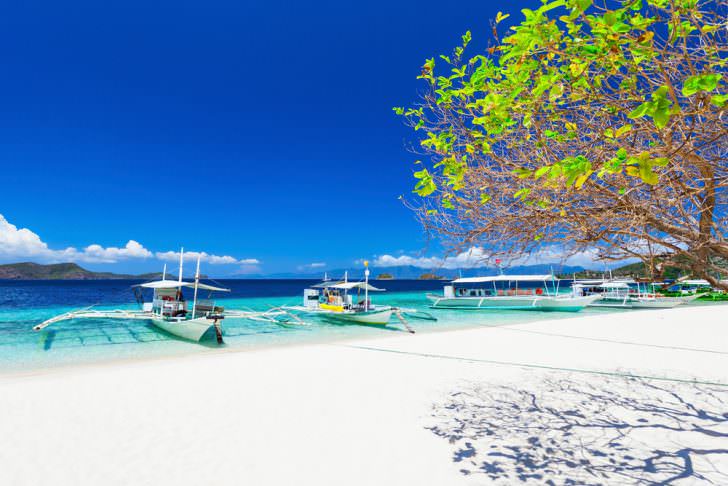 Filipino boats in the sea, Boracay, Philippines