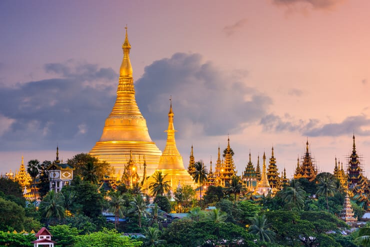 Shwedagon Pagoda, Yangon, Myanmar