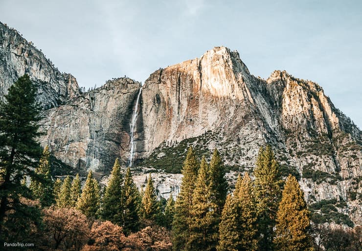 Cadute dello Yosemite California USA