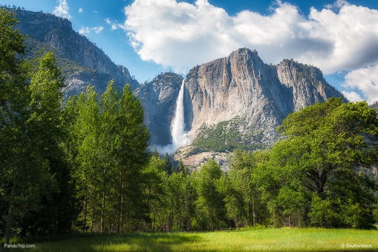 Chutes de Yosemite dans le parc national de Yosemite Californie USA