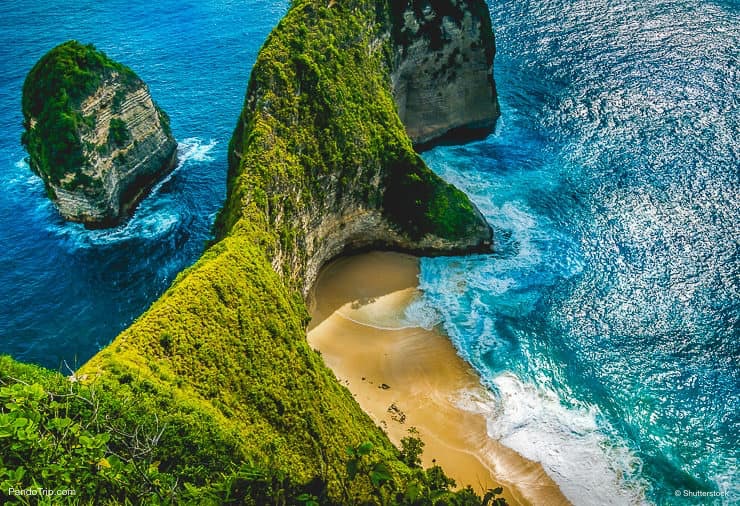 Kelingking Beach on Nusa Penida Island, Bali, Indonesia