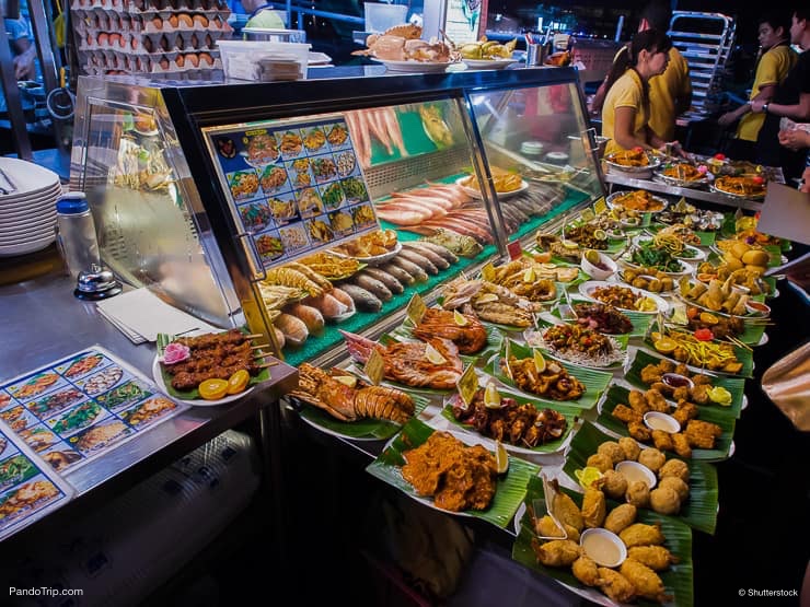 Street foods in Singapore
