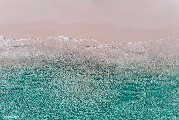 White sand beach and clear blue water, Jervis Bay, Australia