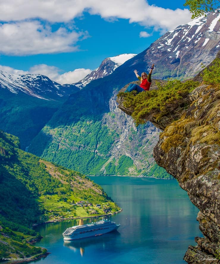 Cliff edge, Geirangerfjord