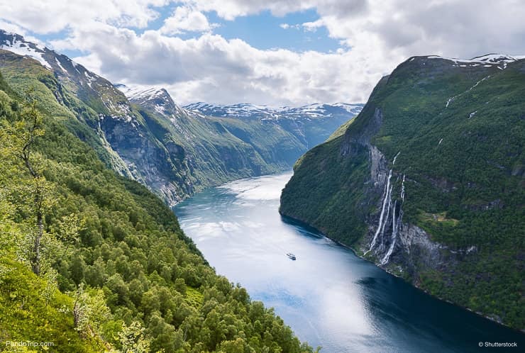  Cascade des Sept sœurs, Geiranger en Norvège 