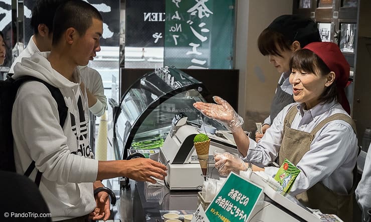 Suzukien in Asakusa. A place where you can taste the strongest matcha gelato in the world