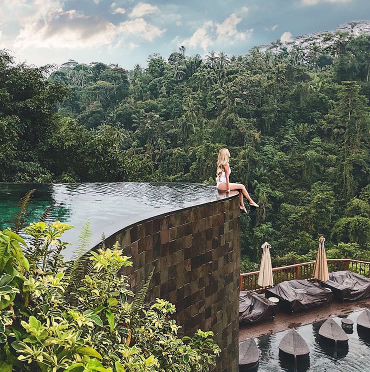 Beautifull woman and pool. Ubud Hanging Gardens, Bali, Indonesiajpg