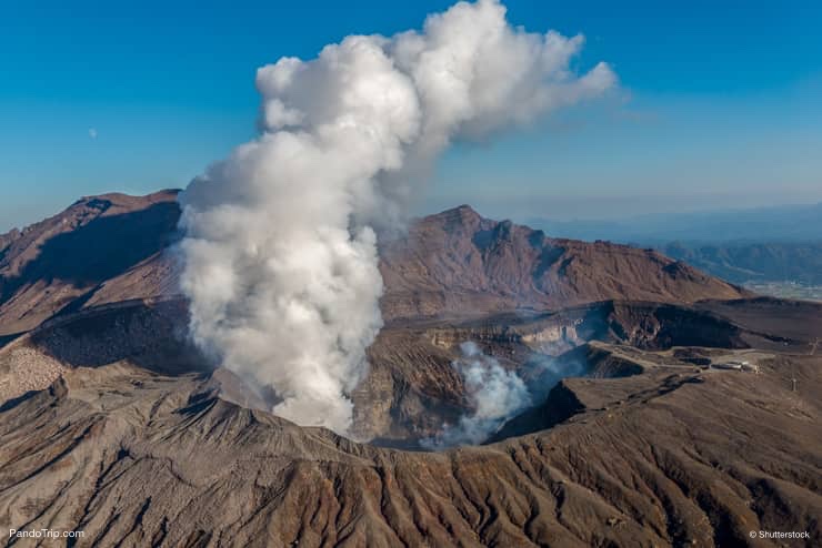 Mount Aso the largest active Volcano in Japan_