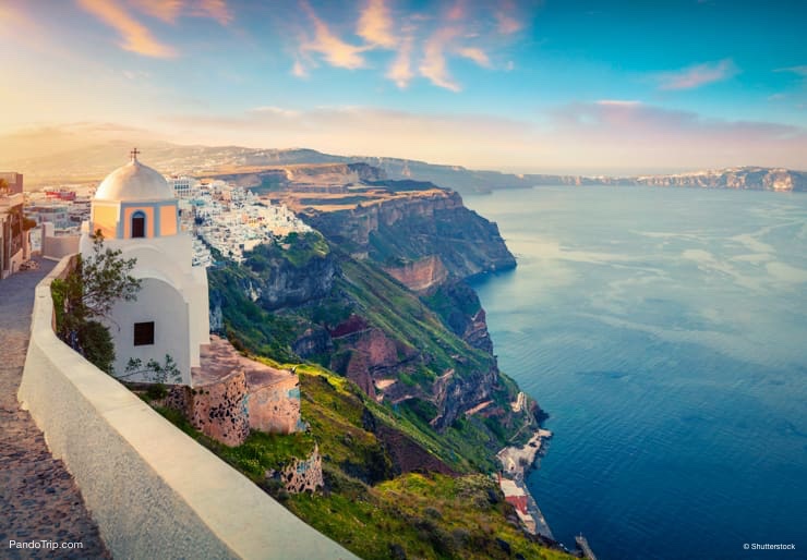 Early morning in Oia, Santorini, Greece