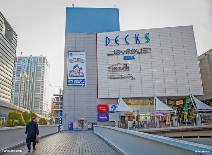 Decks Tokyo Beach shopping mall in Odaiba, Japan