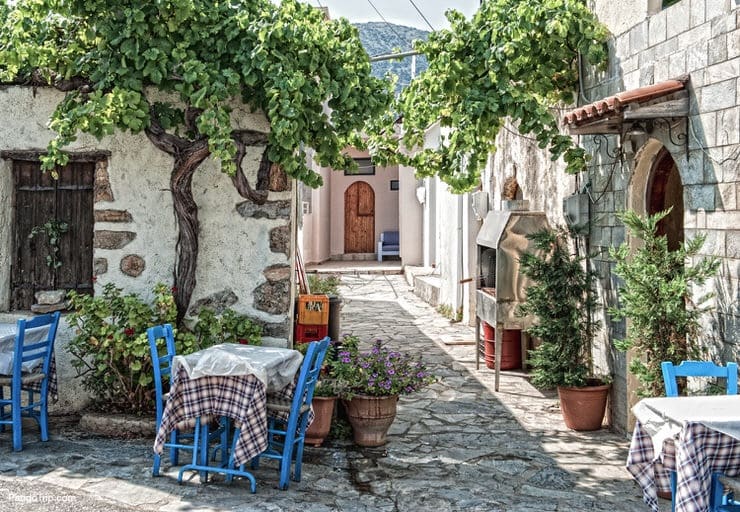 Lovely streets of Crete, Greece