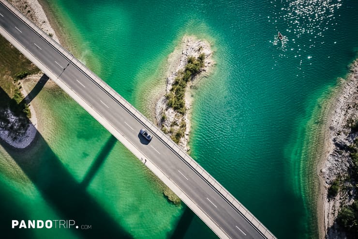 Car on the bridge, Sylvenstein Lake