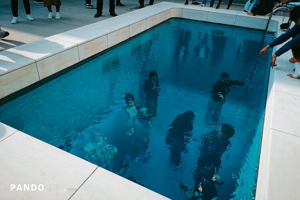Fake Swimming Pool in Kanazawa, Japan by Leandro Erlich (Updated 2022)