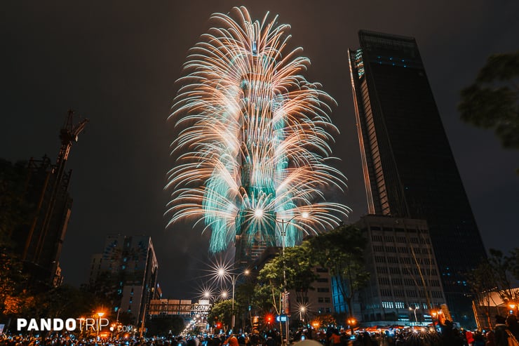 Taipei 101 New Year Fireworks
