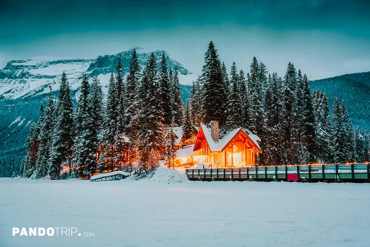 Frozen Emerald Lake in Soho National Park