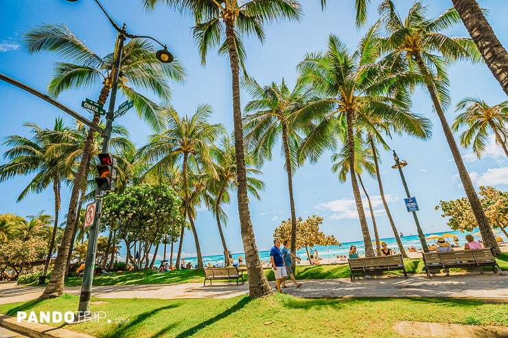 Kalakaua Avenue, Honolulu