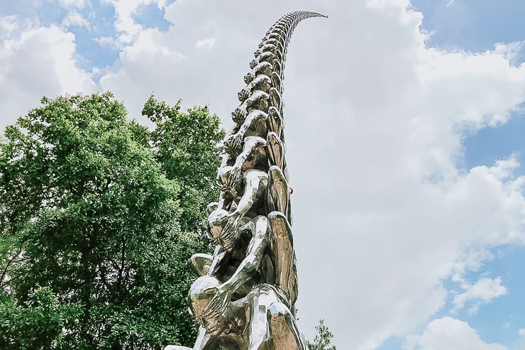 Tall statue illusion