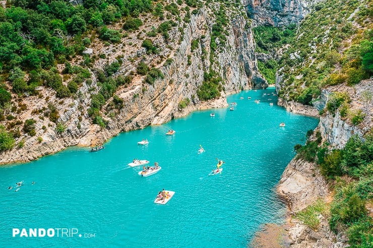 A scenic view of a turquoise Verdon river